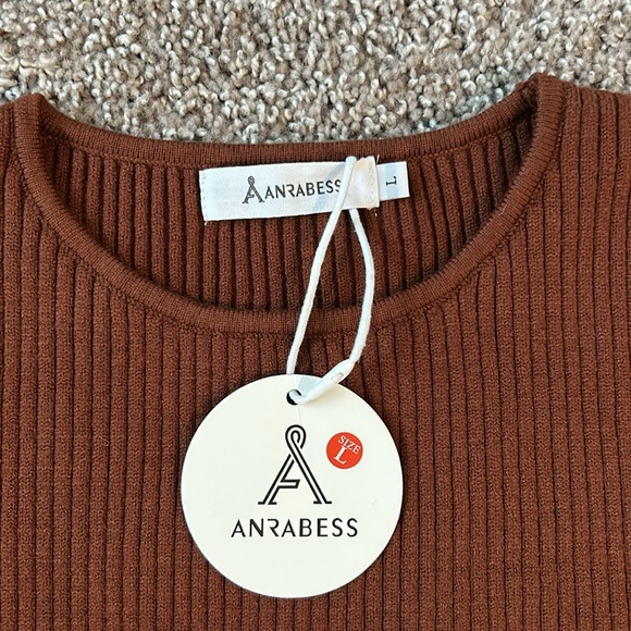 Bodycon knit belted Winter Dress NWT - Picture 3 of 11